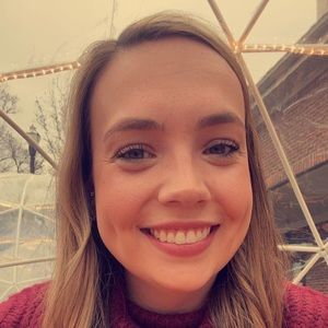 Meet your Posher, Alyssa